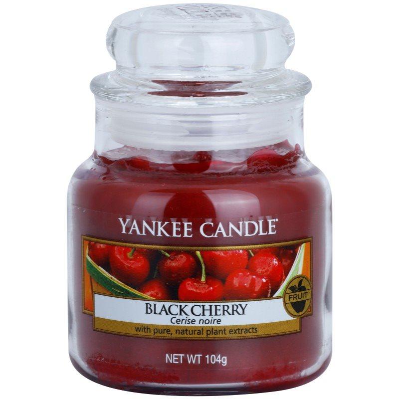 Vela Spiced Black Cherry Yankee Candle